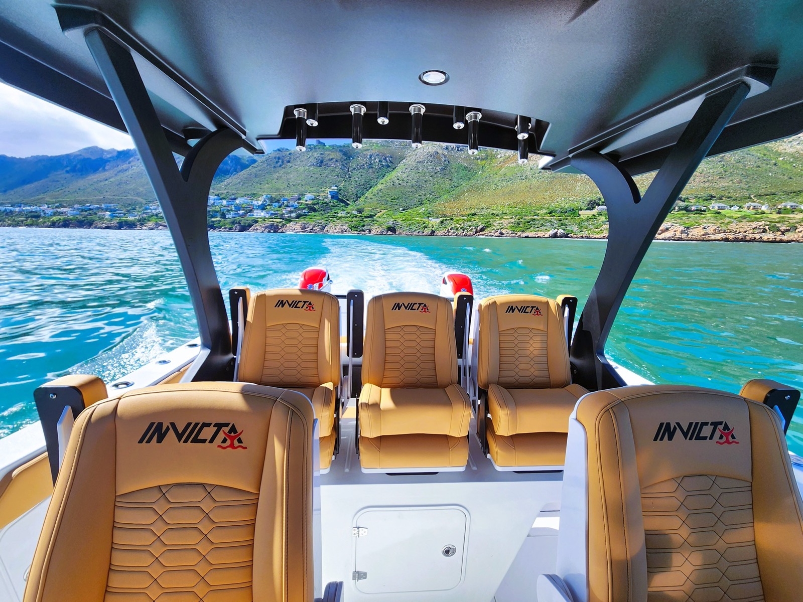 Invicta 30 OC Console View